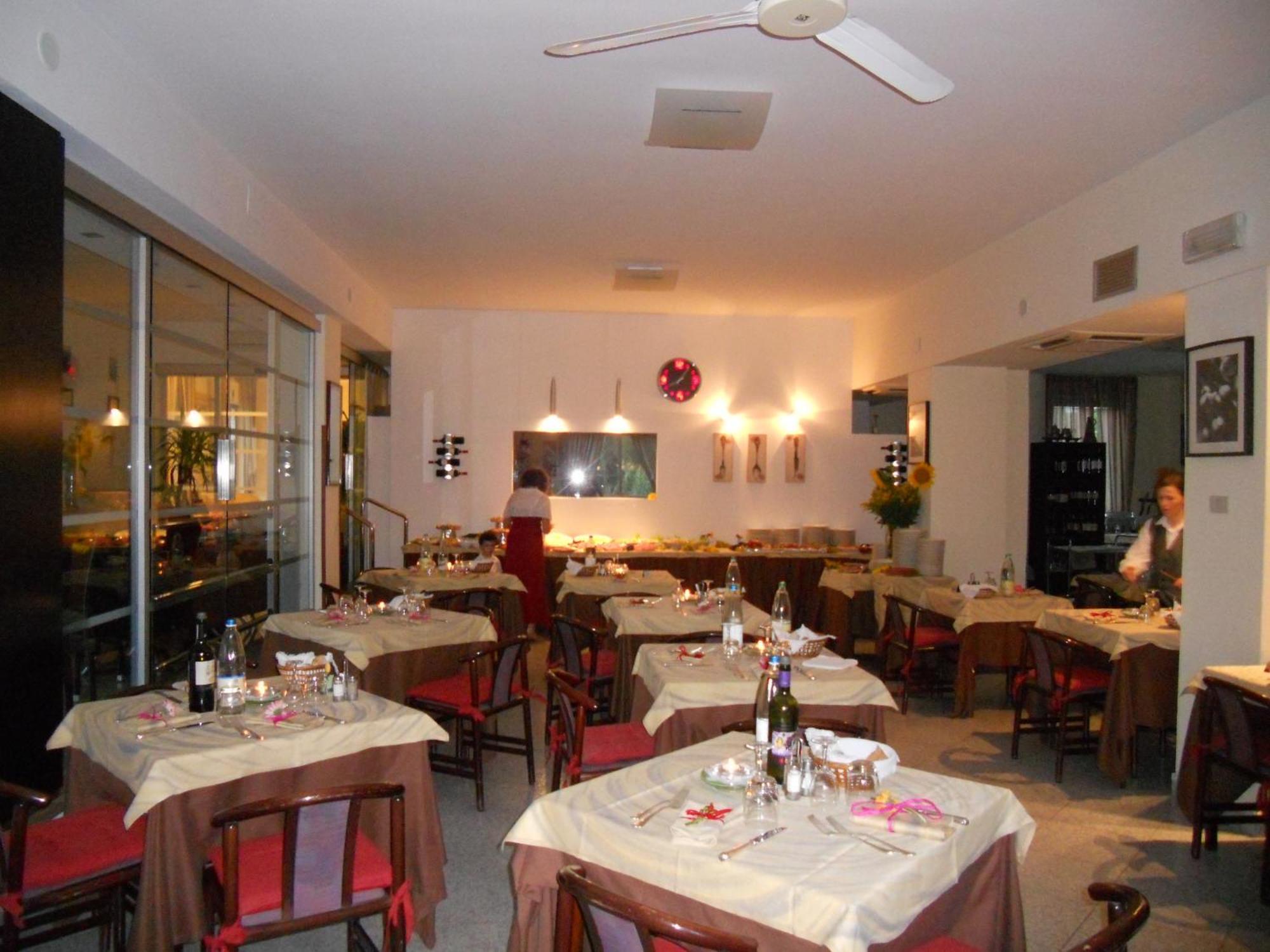Hotel King Marina di Pietrasanta Zewnętrze zdjęcie