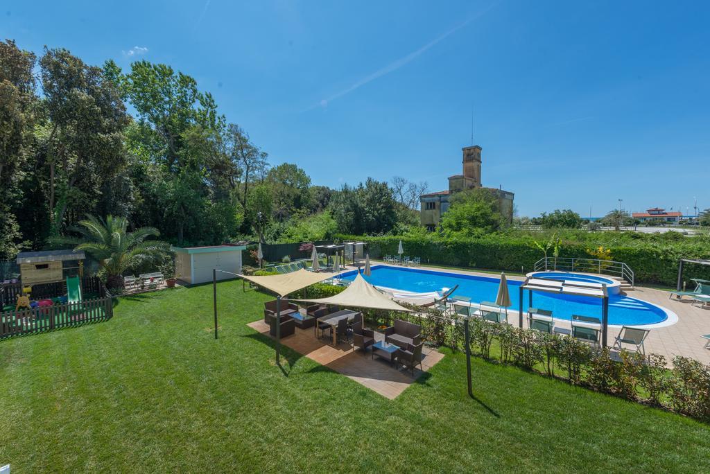 Hotel King Marina di Pietrasanta Zewnętrze zdjęcie